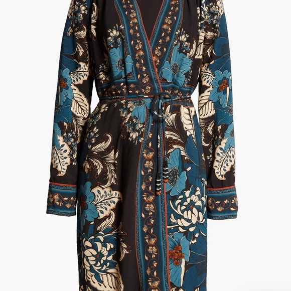 Blue and Navy Blossom Tapestry Long Sleeve Wrap Dress frim Farm RIO - Picture 7 of 7